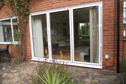 White Aluminium Bi-folding Doors White Aluminium Bi-folding Doors,