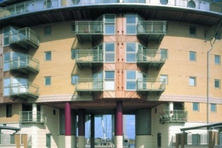 Peabody Crescent - Aluminium/Timber Composites Peabody Crescent - Aluminium/Timber Composites,