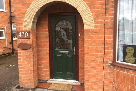 Green Composite Door with Rosewood Frame Green Composite Door with Rosewood Frame,