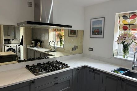 Antique Mirror Splashback, 