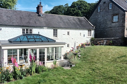 Cream PVCu Cream PVCu,