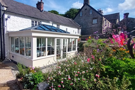 Cream PVCu Cream PVCu,